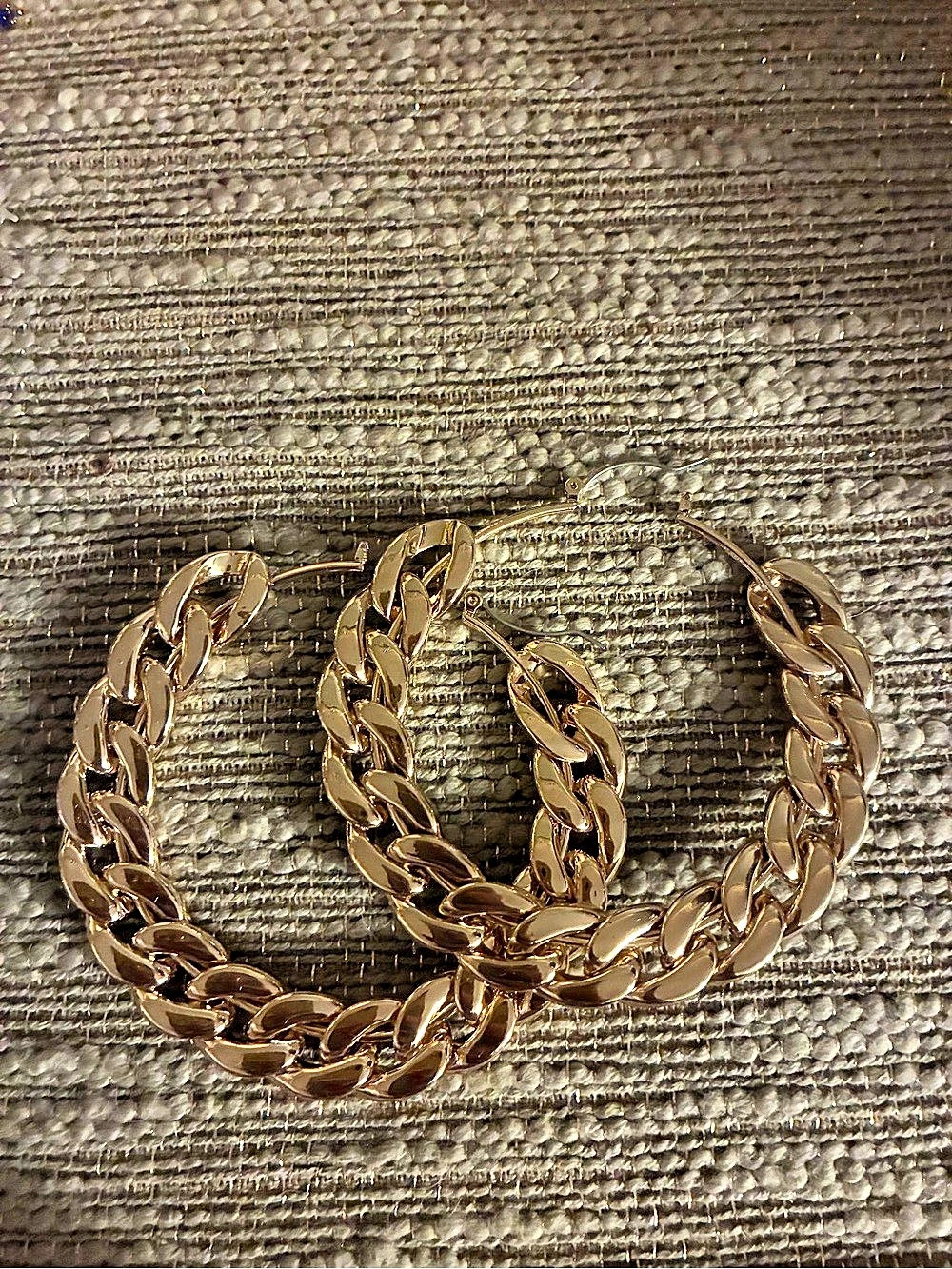 Gold Chain-Link Hoop Earrings Like New